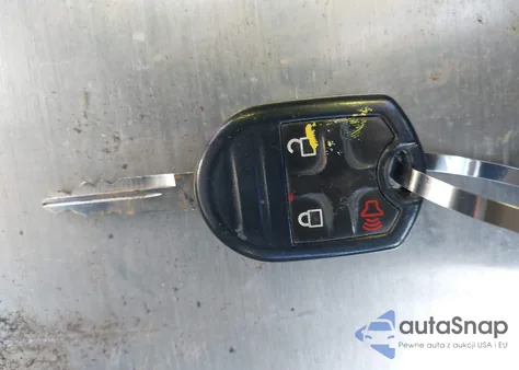 2011 Ford F-150 Xl z USA, uszkodzony, nr VIN 1FTMF1CM2BKE20354